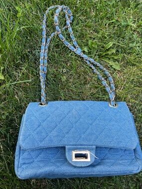 3 am forever Quilted Light Blue Denim Chain-Handle Shoulder Bag